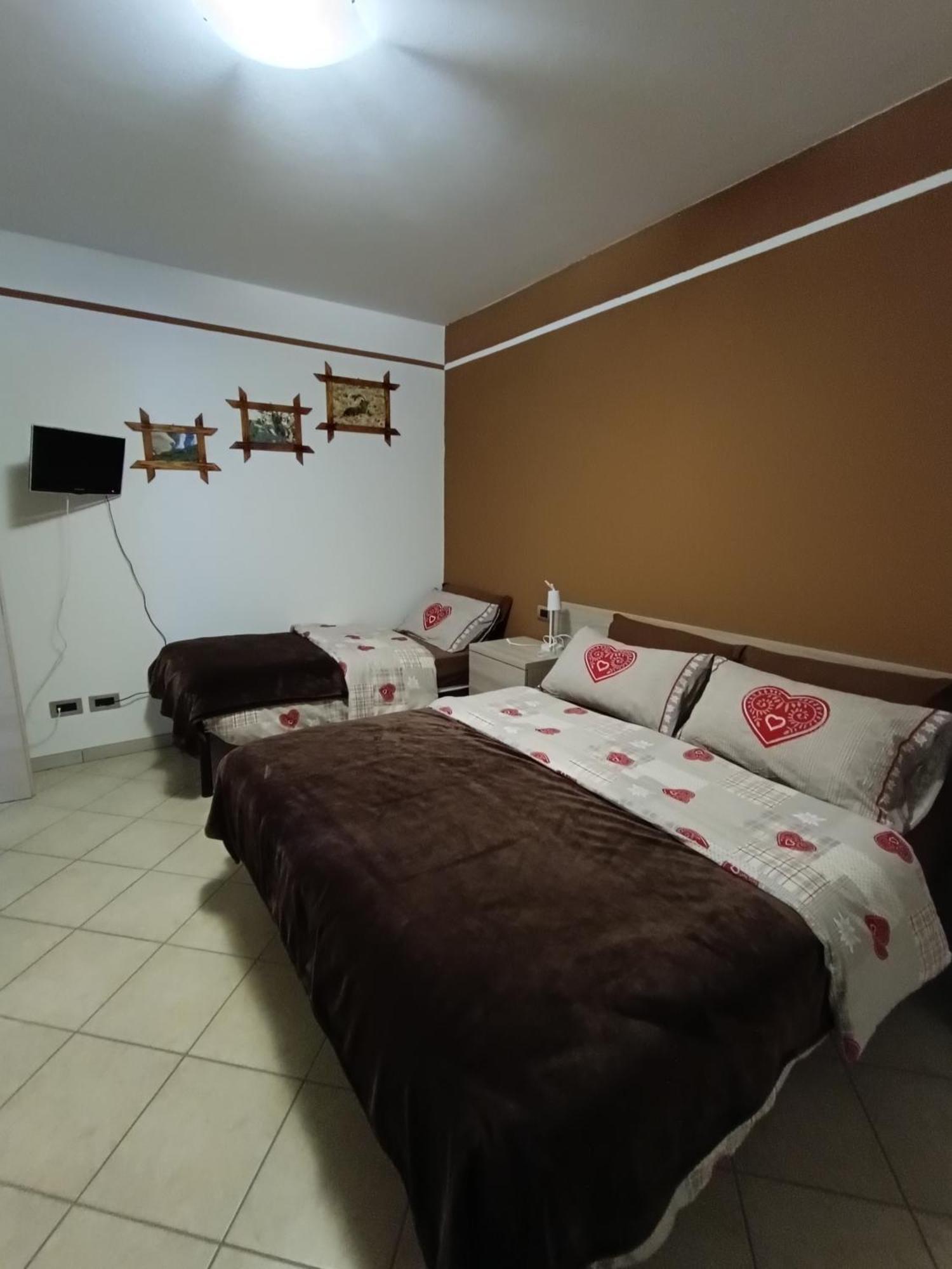 Apartamento Pisolo Selvaggio Tirano Habitación foto